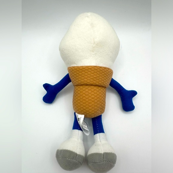 Culvers Promotional Plush Scoopie Stuffed Animal 2015 Custard Cone Ice Cream - Picture 2 of 3